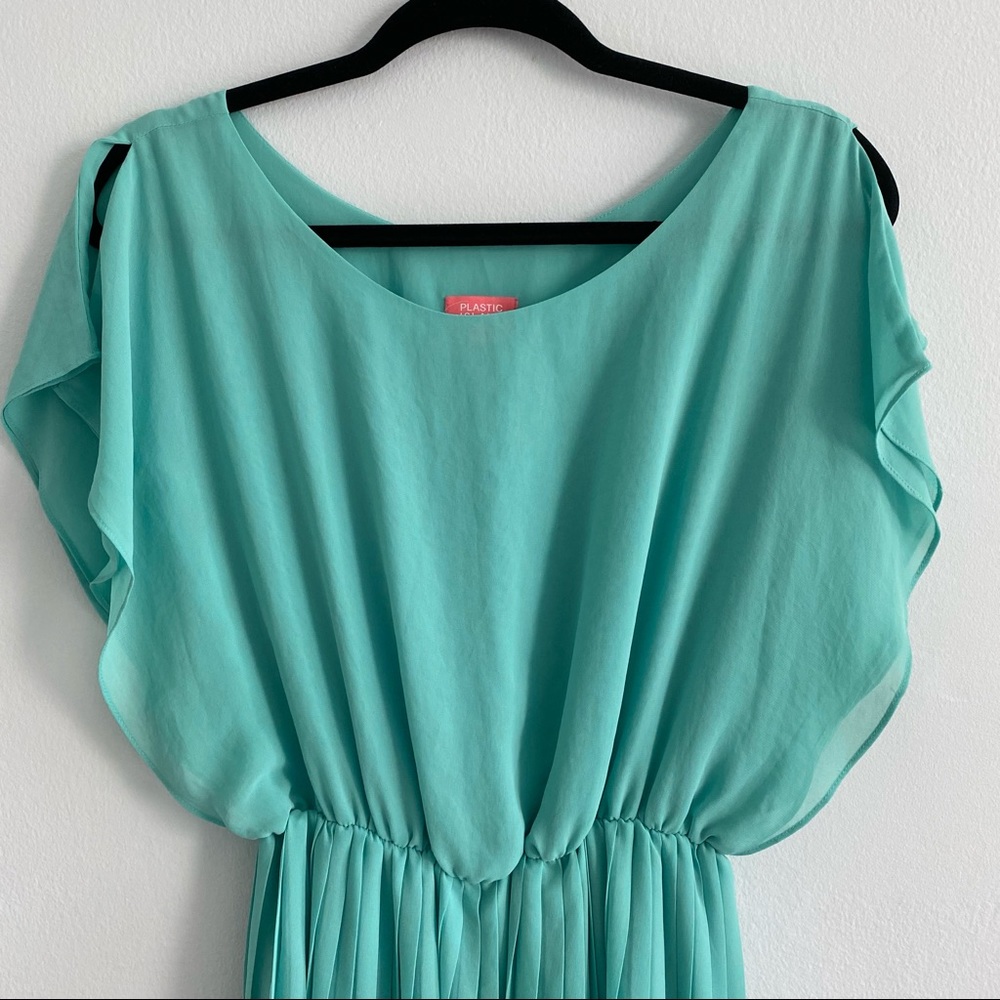 Open sleeve turquoise dress